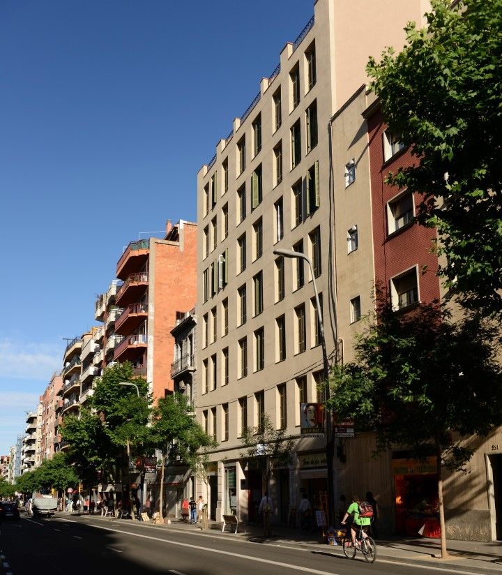 Pierre & Vacances Barcelona Sants Exterior photo